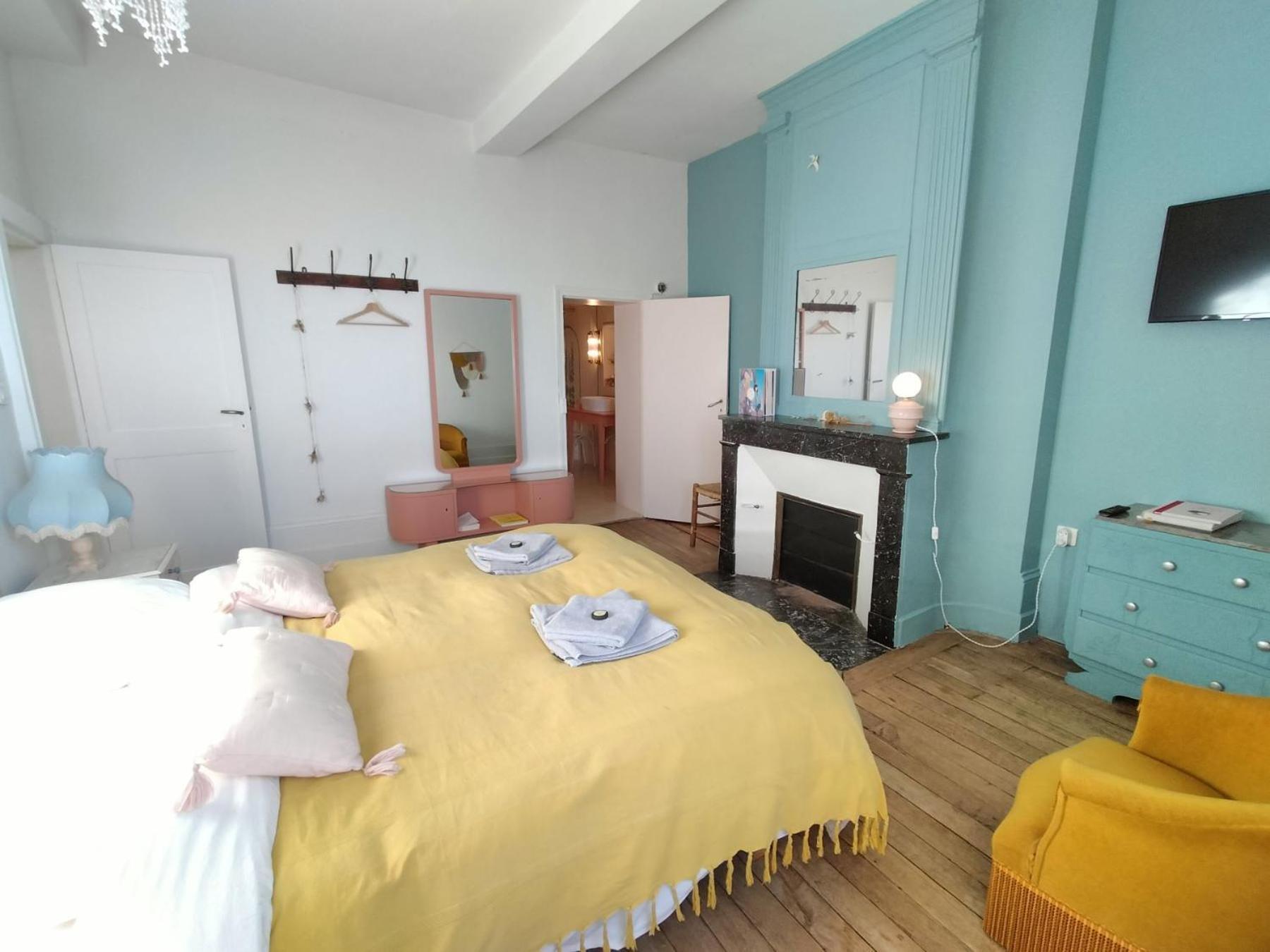 Maison Seraphine - Guest House - Bed And Breakfast Λον Εξωτερικό φωτογραφία